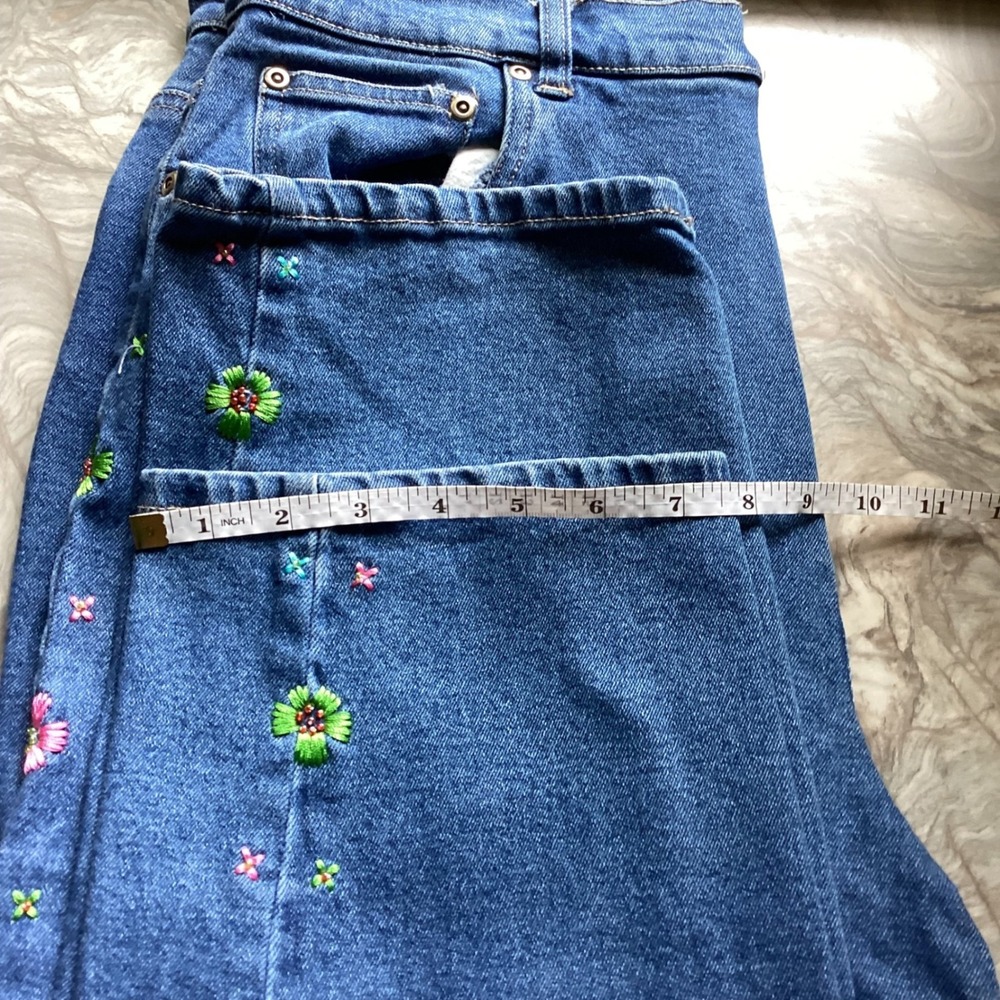 Quacker Factory Floral Embroidered High Rise Straight Leg Blue Denim Jeans 16 - Picture 8 of 8